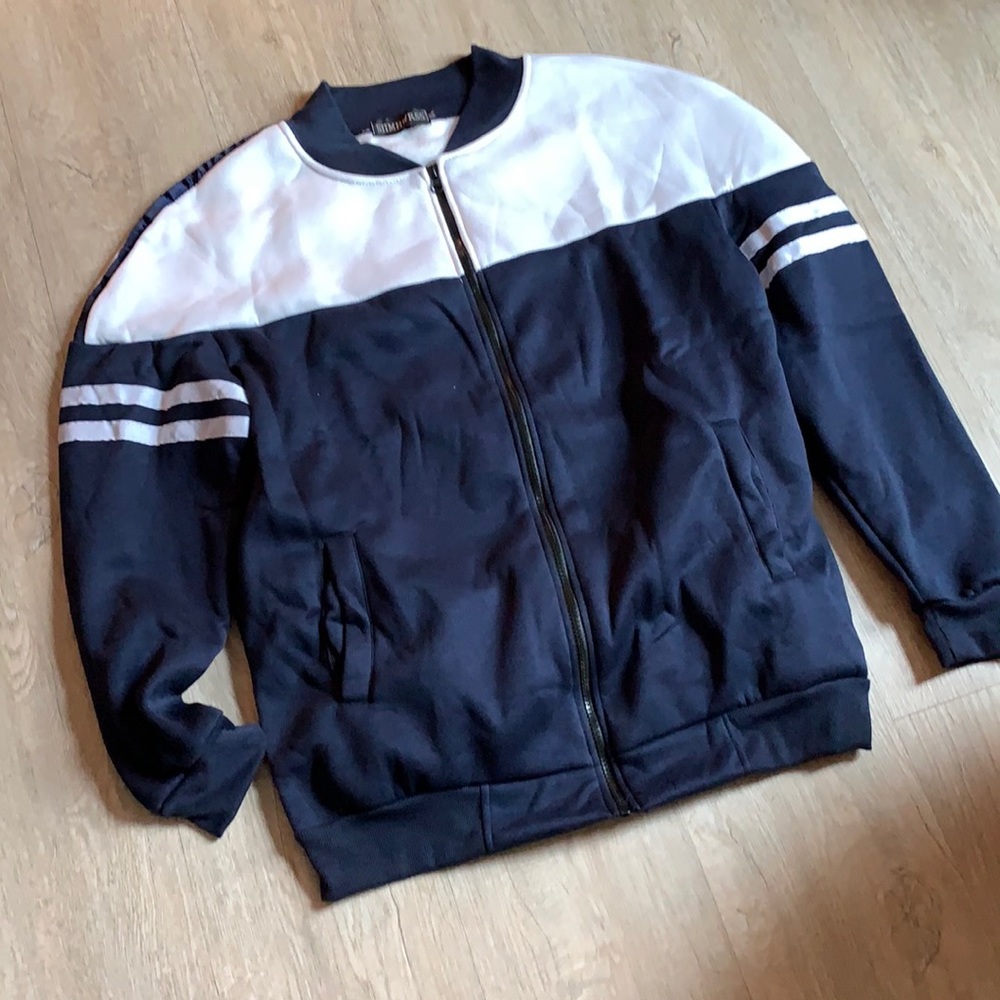 New zip up size XL
